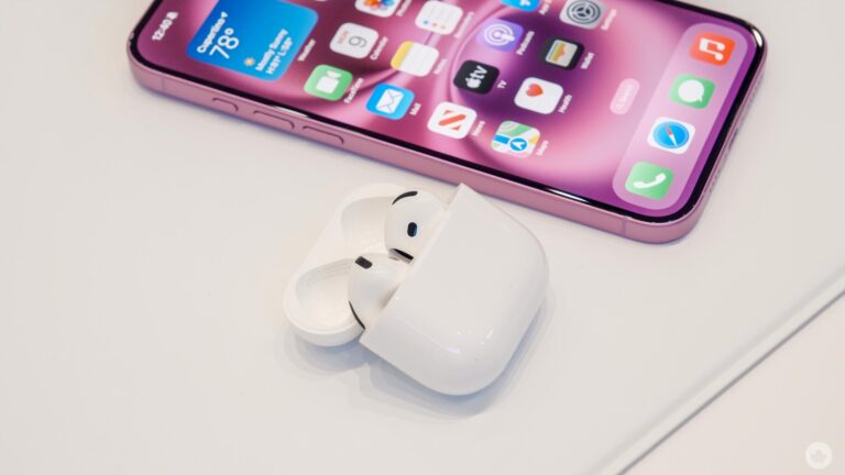 Hands-on with the AirPods 4 and the AirPods Pro hearing aid feature